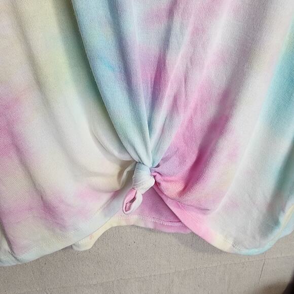 Mia & Tess Women's Blouse Size L Tie Dye Blue Pink NWT Knot Front  Lightweight - Picture 6 of 11